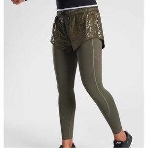 Athleta Rainier 2-in-1 27” green athletic tight - large